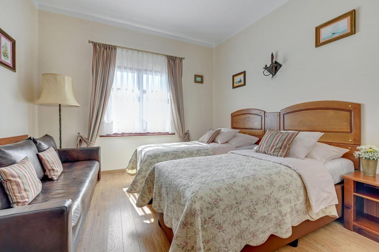 Villa & Restaurant Admiral Nelson Hel Ngoại thất bức ảnh