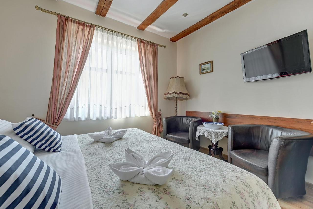 Villa & Restaurant Admiral Nelson Hel Ngoại thất bức ảnh