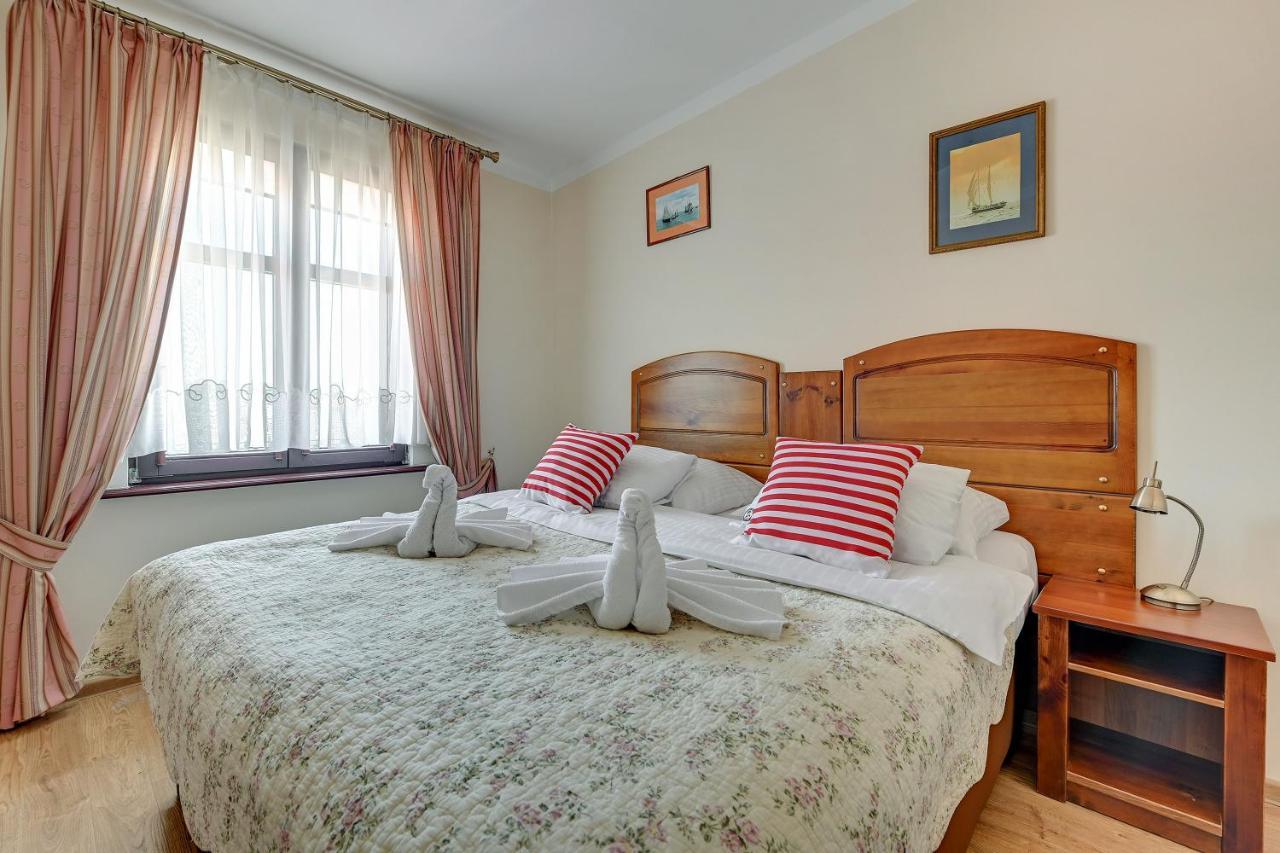 Villa & Restaurant Admiral Nelson Hel Ngoại thất bức ảnh