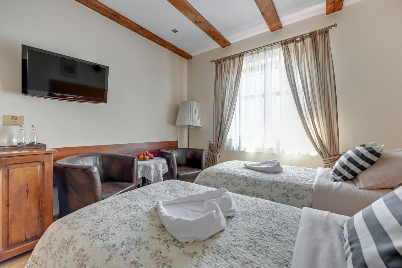 Villa & Restaurant Admiral Nelson Hel Ngoại thất bức ảnh