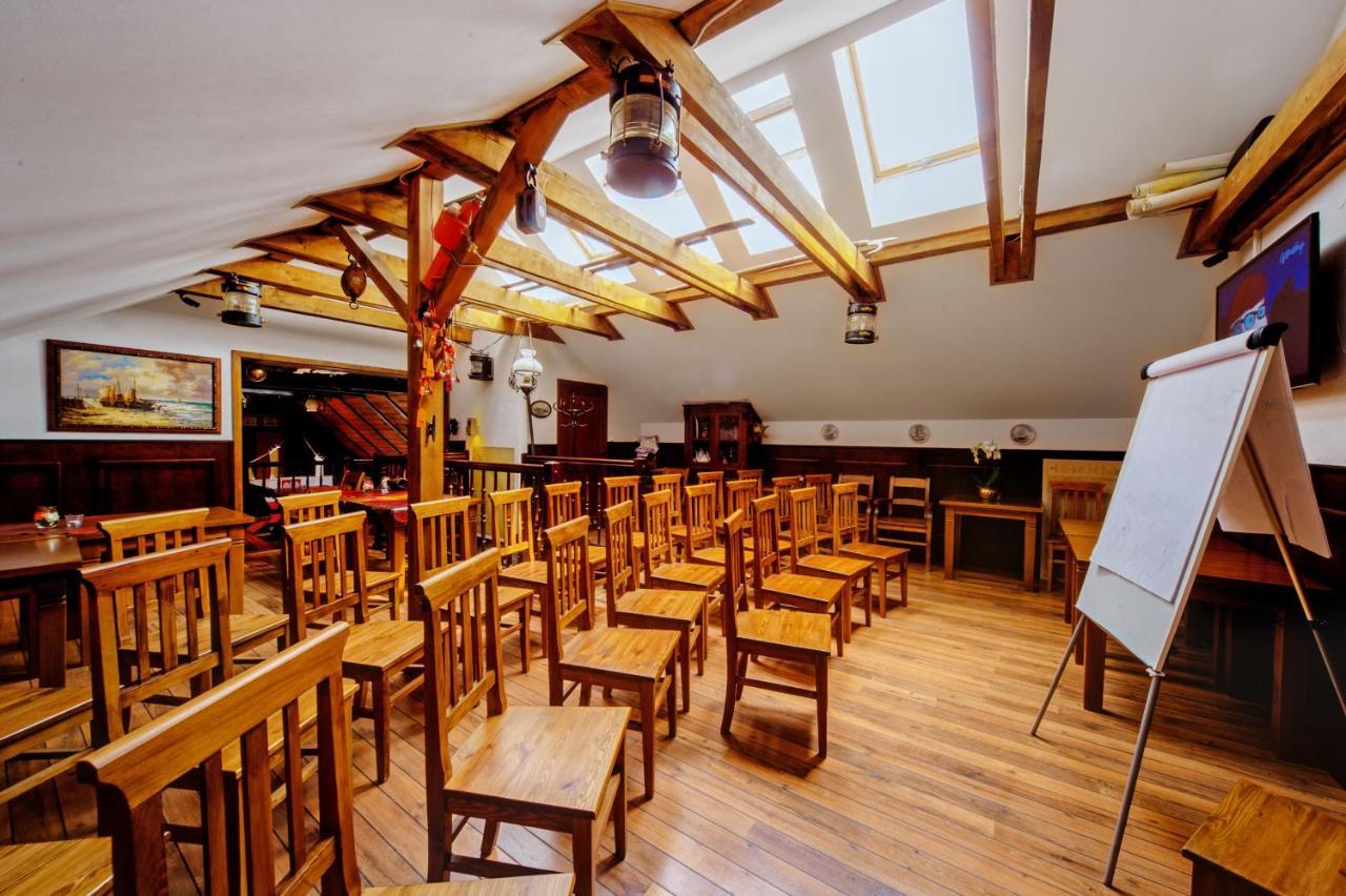 Villa & Restaurant Admiral Nelson Hel Ngoại thất bức ảnh