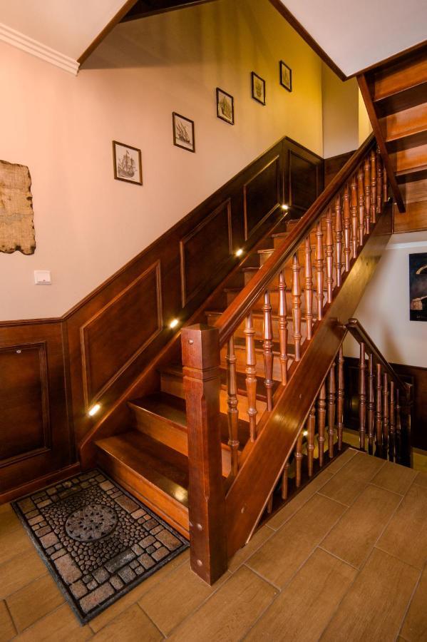 Villa & Restaurant Admiral Nelson Hel Ngoại thất bức ảnh